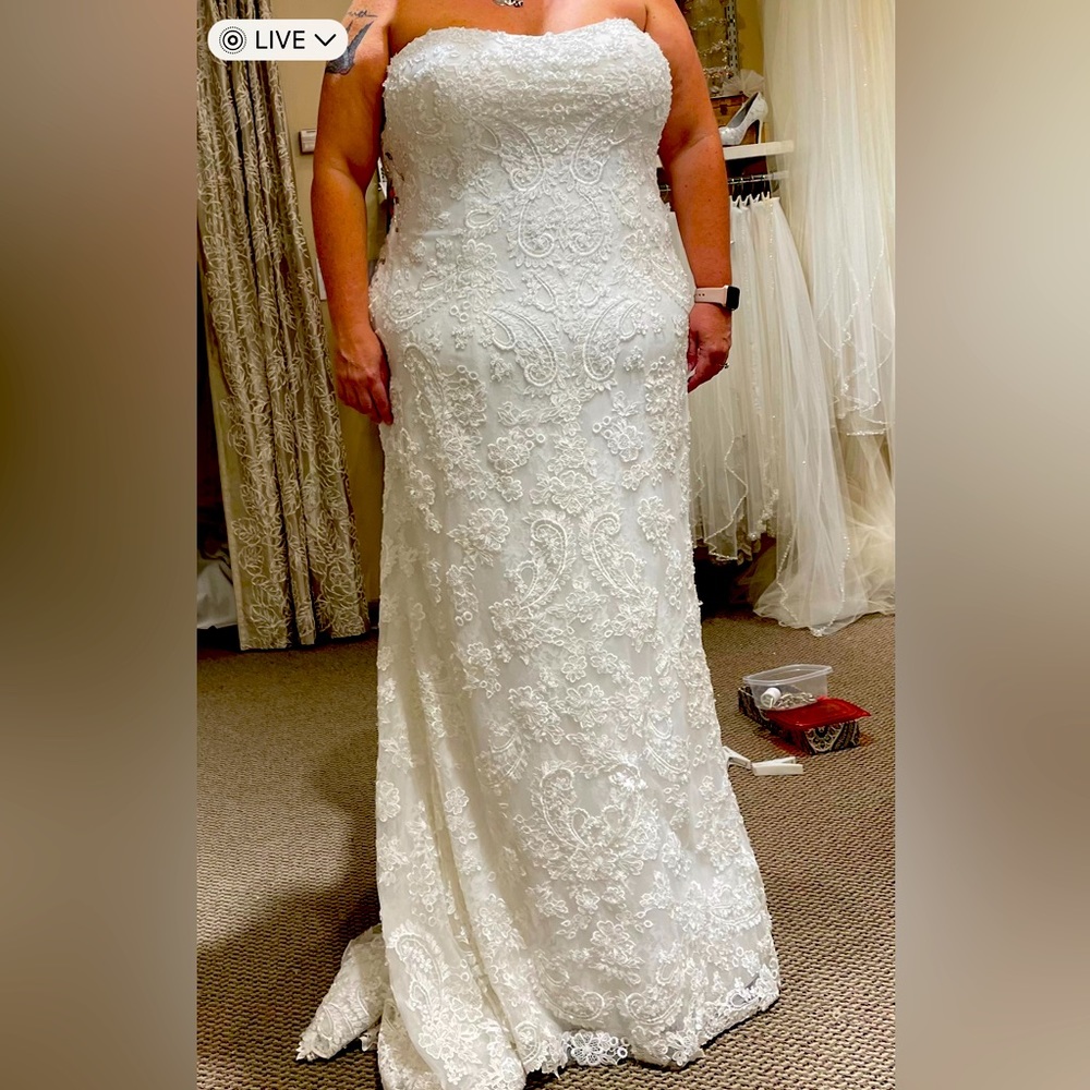 Wedding dress (strapless)
